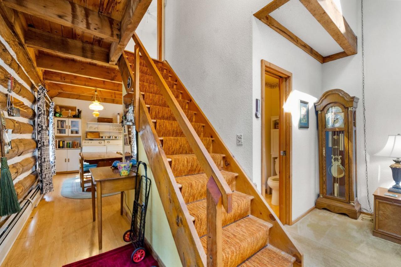Cozy Condo By Tripp Lake Warrensburg Exterior foto